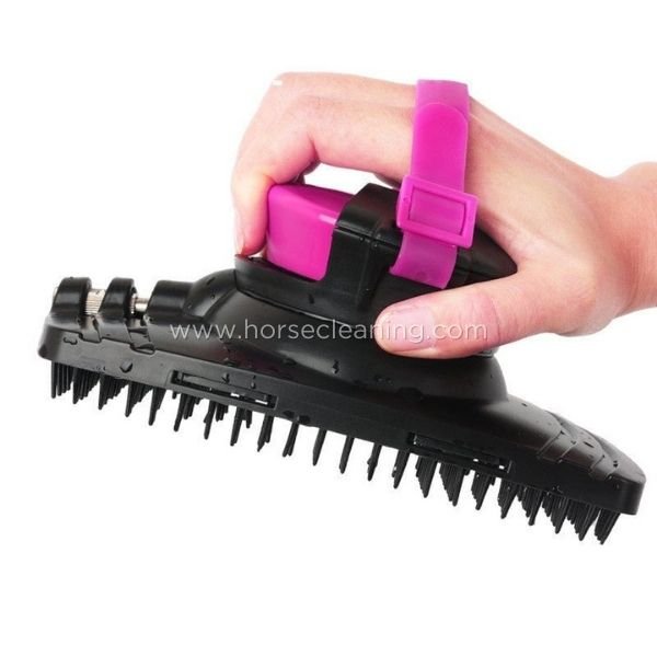 2-in-1 Spray And Detangler Grooming Brush - Horse Cleaning Masters Of Shampoos ™
