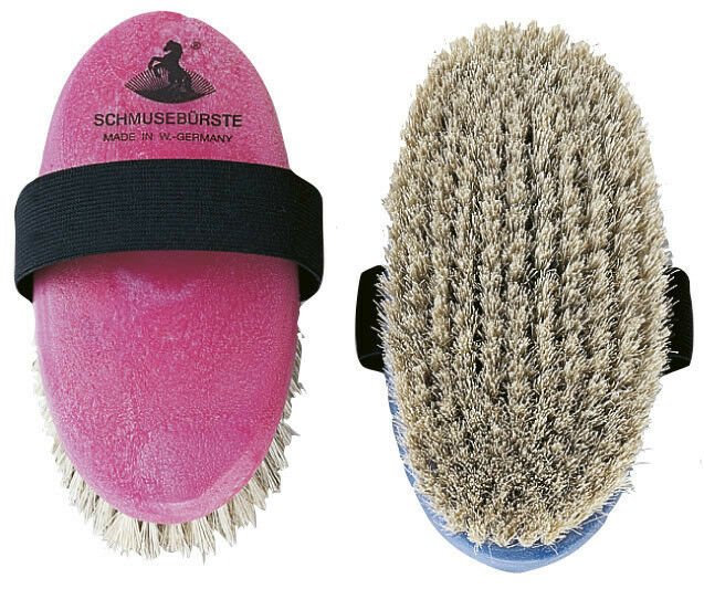 HAAS Soft White Horsehair Cuddle Grooming Brush For Sensitive Horses - Horse Cleaning Masters Of Shampoos ™