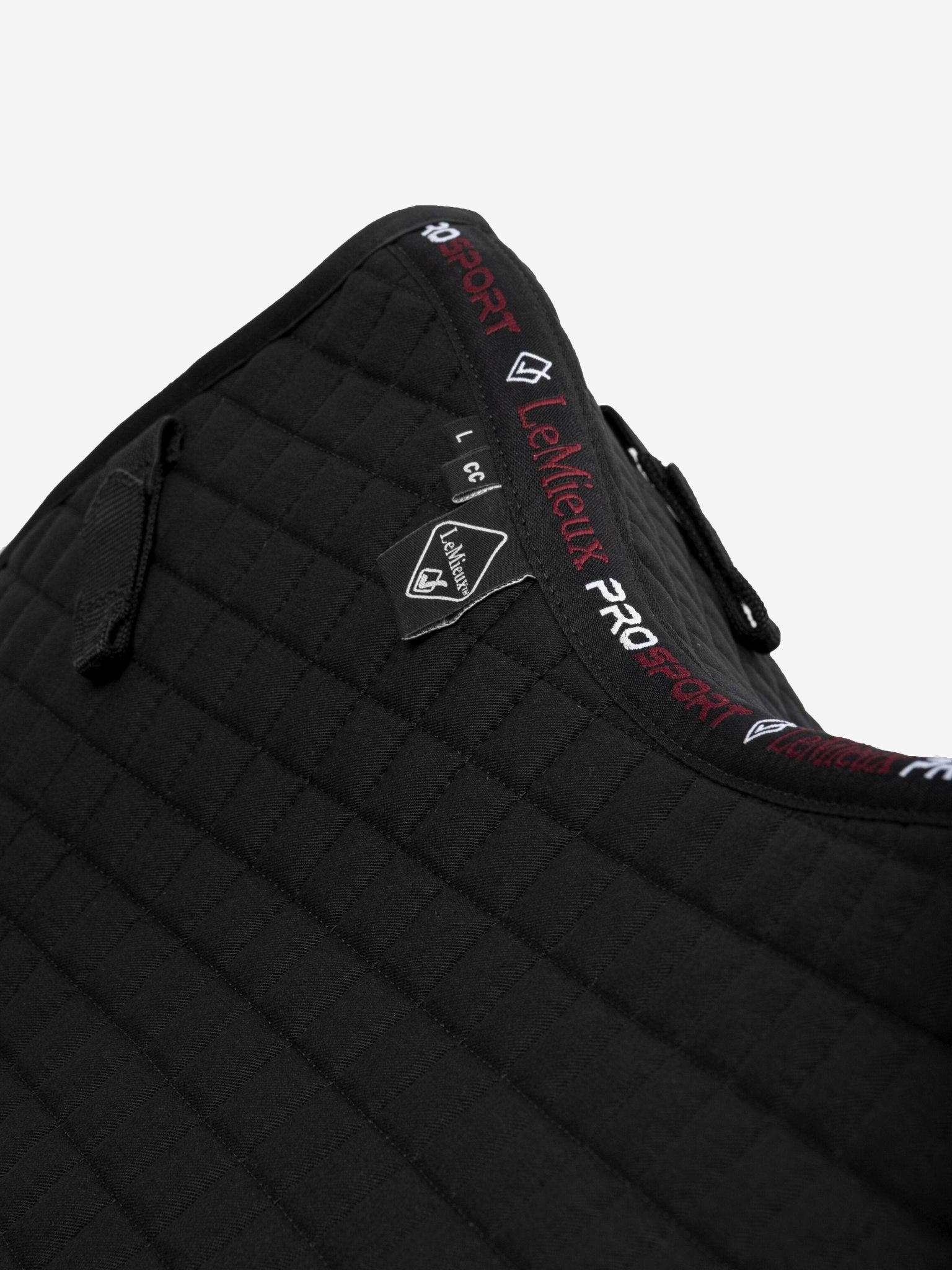 Horse Cleaning ProSport Black Close Contact Saddle Pad - Horse Cleaning Masters Of Shampoos ™
