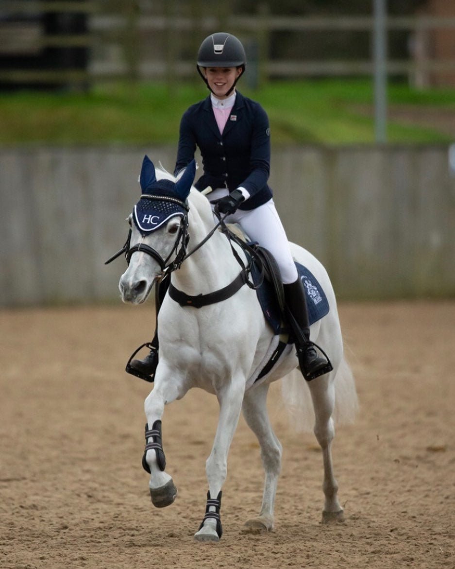 Whitening Horse Shampoo - Horse Cleaning Masters Of Shampoos ™